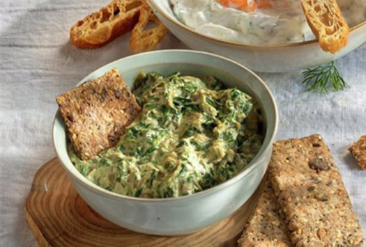 Dip de alcachofas y espinacas