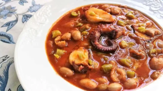 receta pochas con pulpo